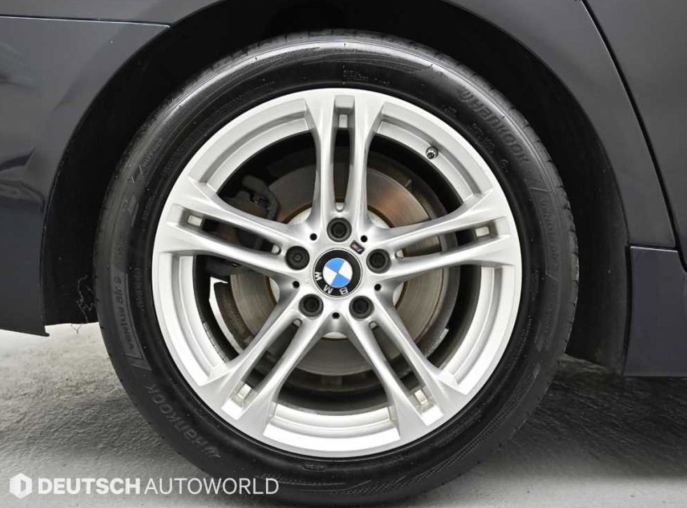 BMW 5시리즈 528i M 에어로다이나믹 스페셜 에디션 사진 5