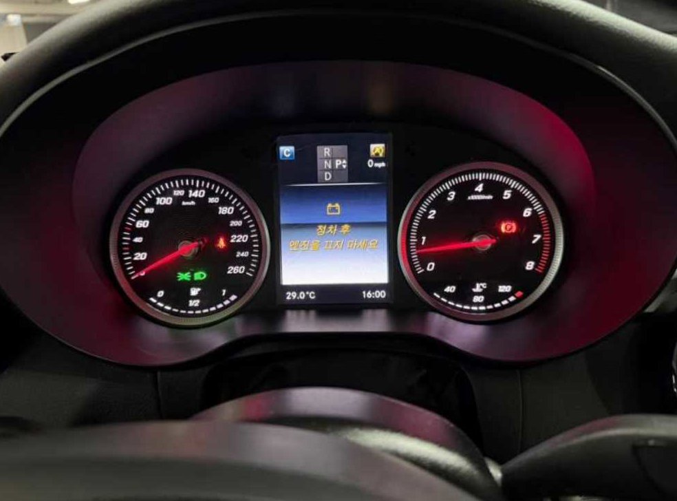 벤츠 C 클래스 C200 사진 9