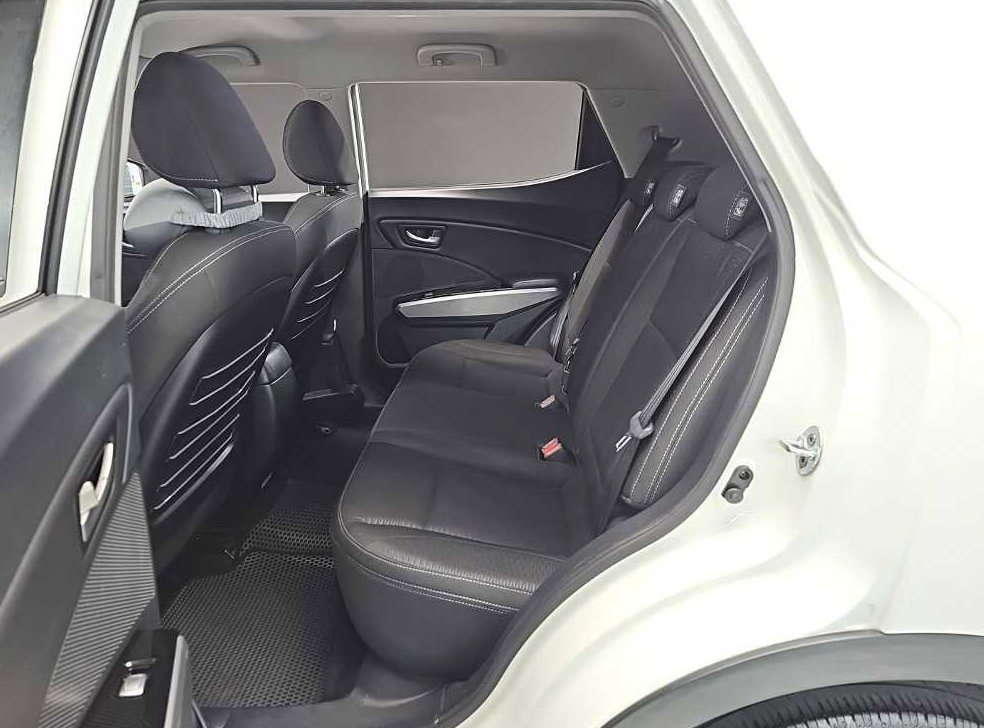 KG모빌리티(쌍용)  티볼리 가솔린 2WD 1.6 VX 사진 12