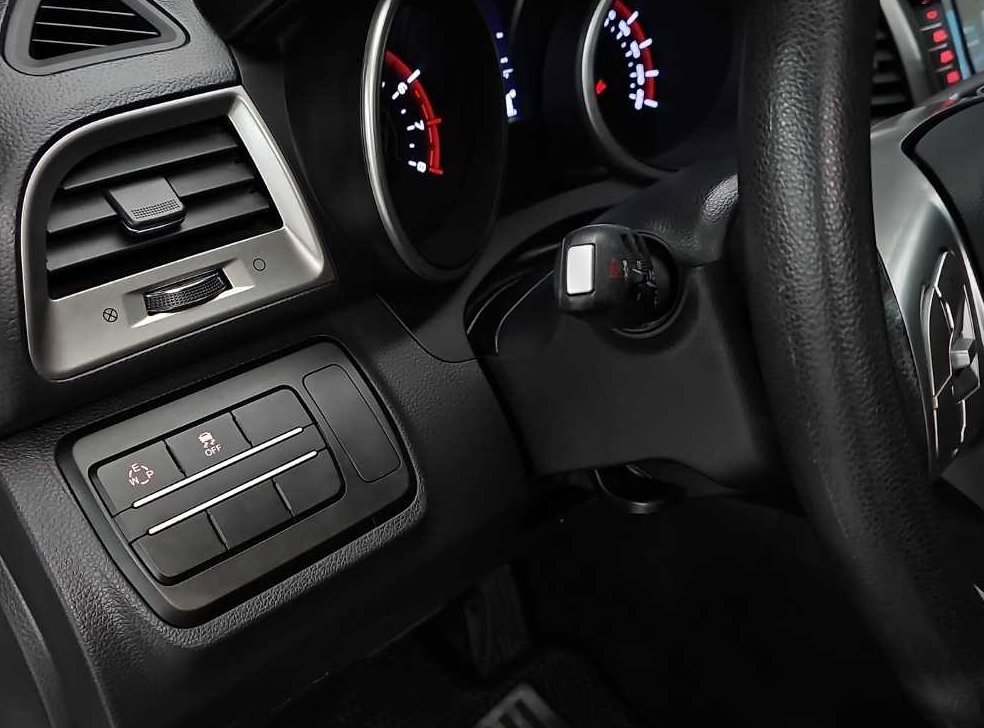 KG모빌리티(쌍용)  티볼리 가솔린 2WD 1.6 VX 사진 16