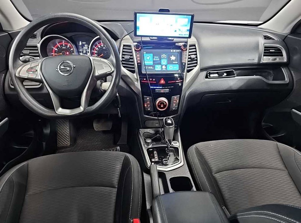 KG모빌리티(쌍용)  티볼리 가솔린 2WD 1.6 VX 사진 7