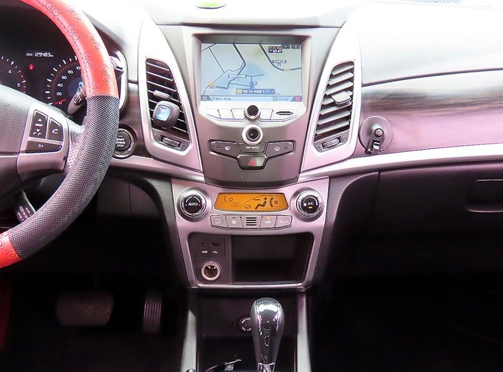 KG모빌리티(쌍용)  코란도 4WD 2.0 CVT 사진 10