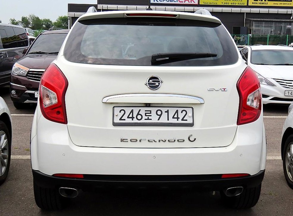 KG모빌리티(쌍용)  코란도 4WD 2.0 CVT 사진 4