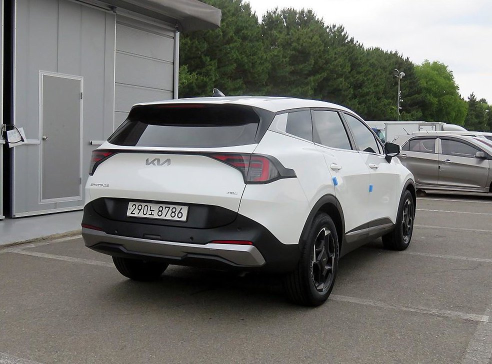 기아 스포티지 1.6 터보HEV 2WD 사진 4