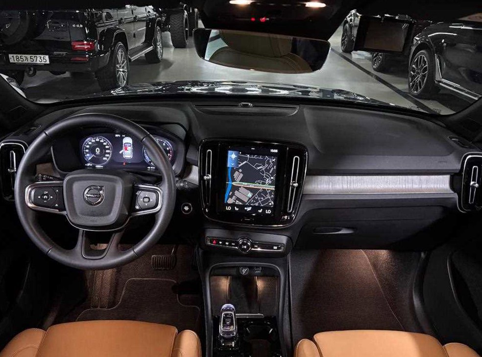 볼보 XC40 B4 AWD 인스크립션 사진 11