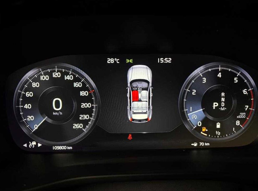 볼보 XC40 B4 AWD 인스크립션 사진 6