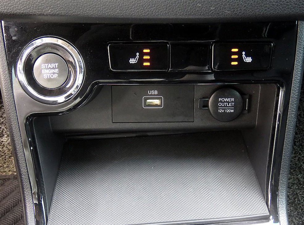 KG모빌리티(쌍용)  코란도 2WD 디젤 1.6 C5 사진 13