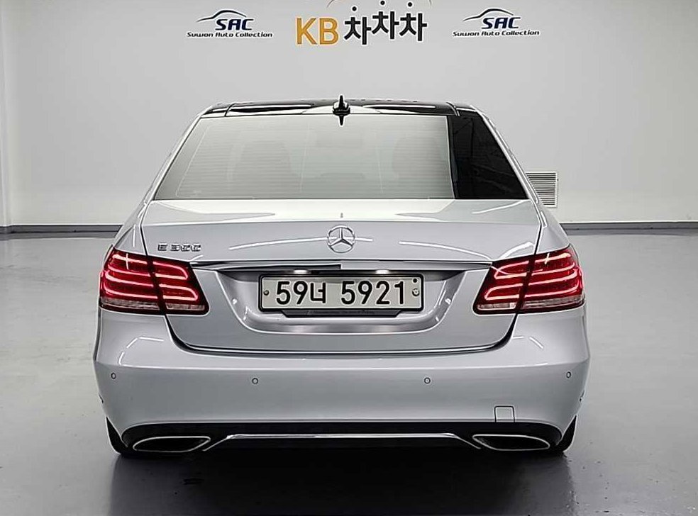 벤츠 E 클래스 E300 아방가르드 사진 3