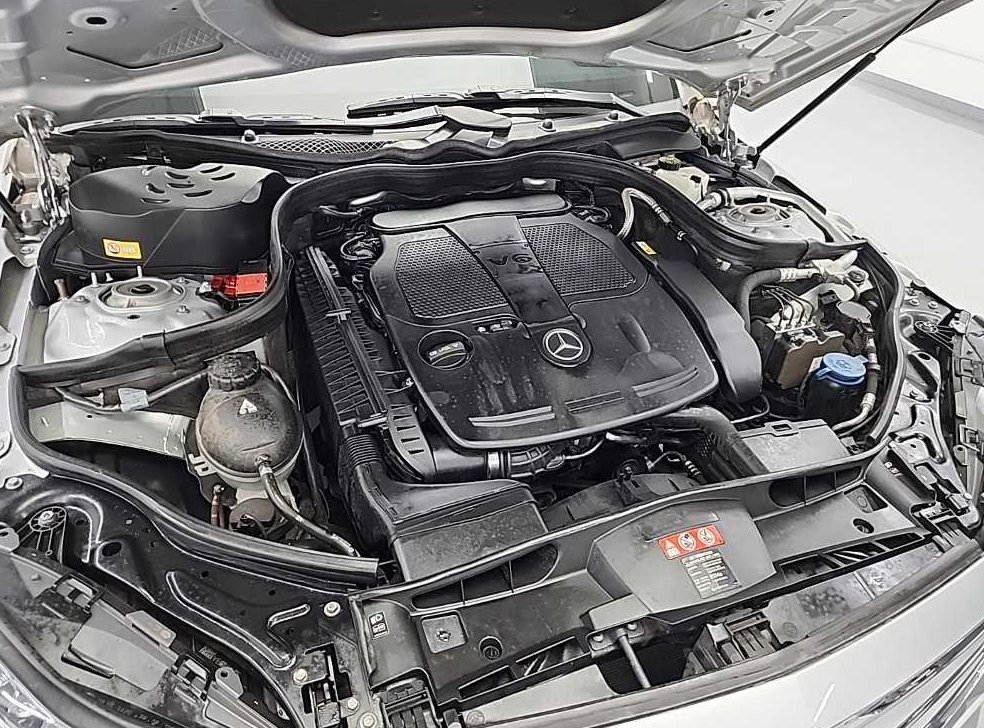 벤츠 E 클래스 E300 아방가르드 사진 5