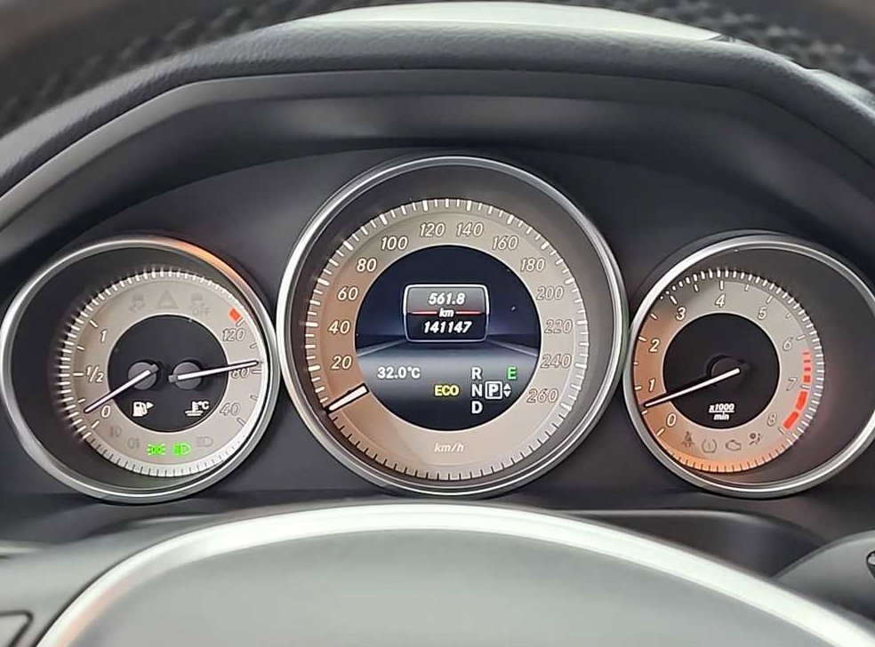 벤츠 E 클래스 E300 아방가르드 사진 6