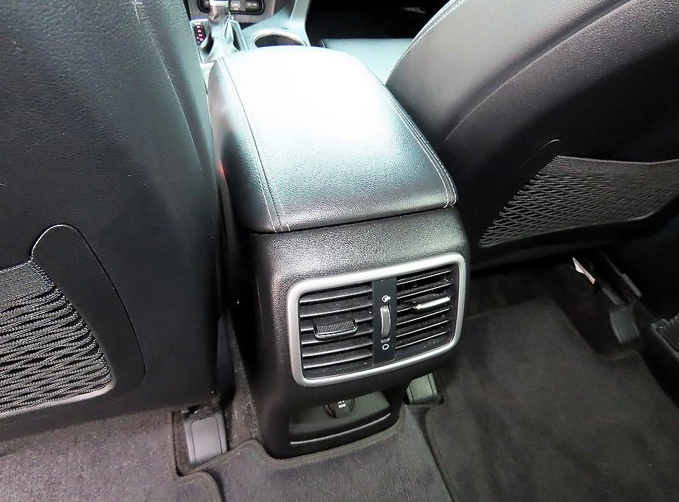 기아 스포티지 디젤 2.0 2WD 프레스티지 사진 17