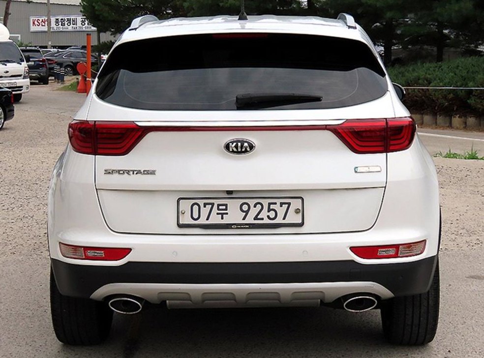 기아 스포티지 디젤 2.0 2WD 프레스티지 사진 4