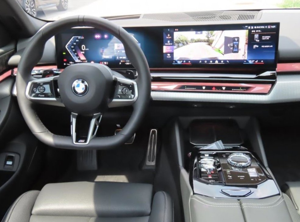 BMW 5시리즈 530i xDrive 사진 16