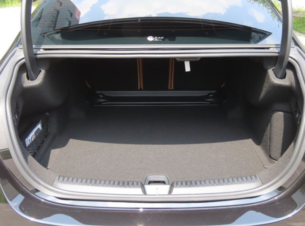 벤츠 E 클래스 E300 4MATIC 사진 18