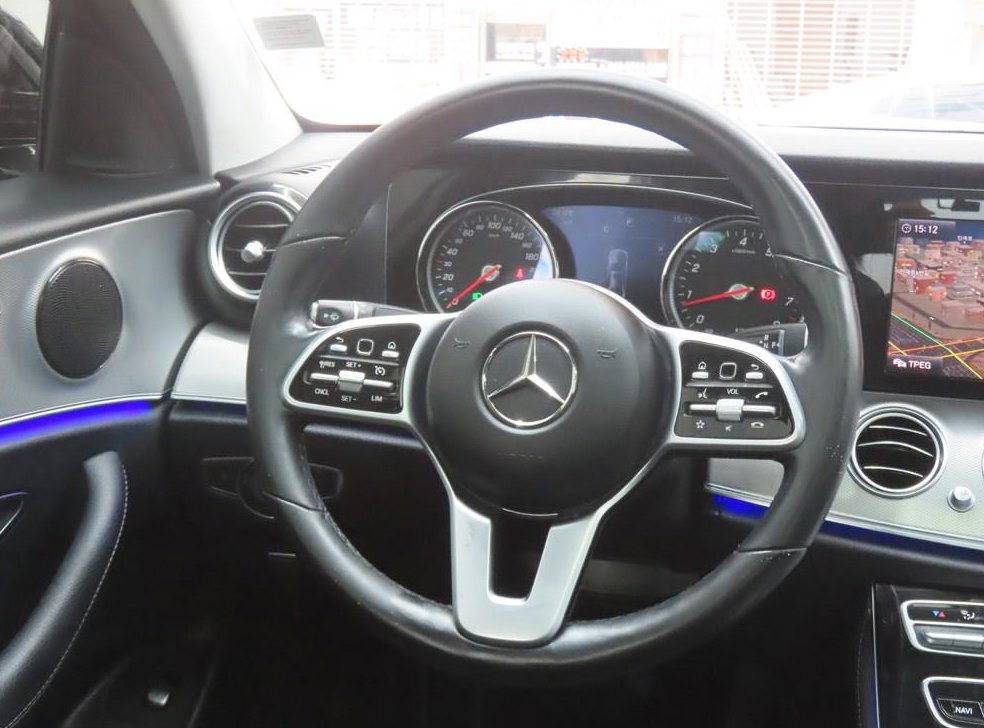 벤츠 E 클래스 E300 아방가르드 사진 18