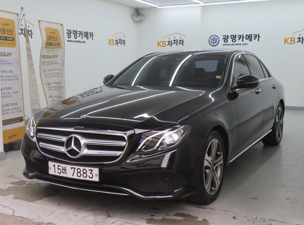 벤츠 E 클래스 E300 아방가르드 사진 2