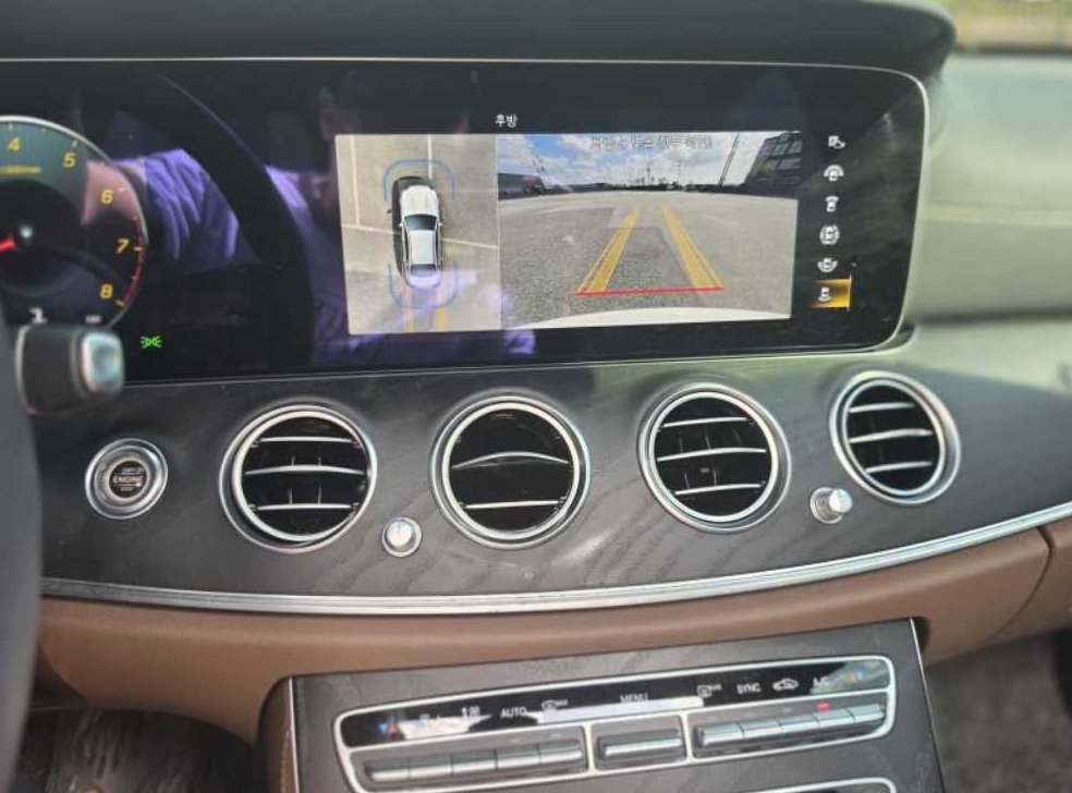 벤츠 E 클래스 E250 AMG Line 사진 10