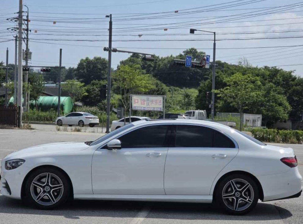 벤츠 E 클래스 E250 AMG Line 사진 2