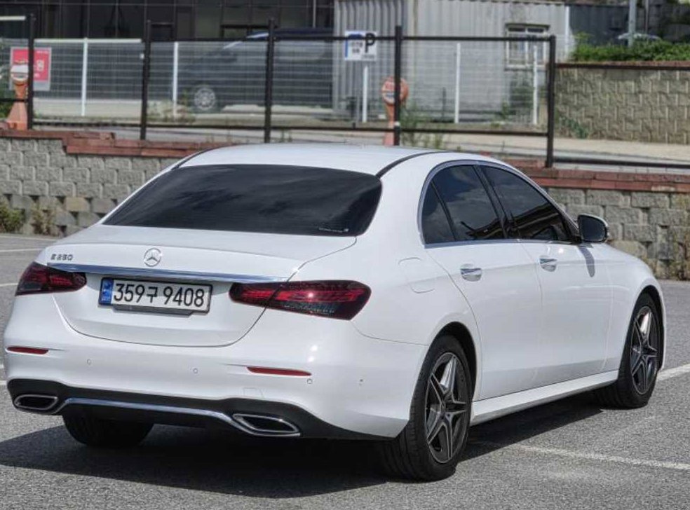 벤츠 E 클래스 E250 AMG Line 사진 5