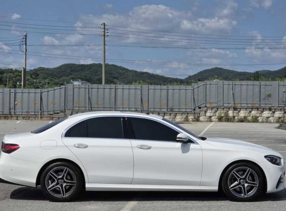 벤츠 E 클래스 E250 AMG Line 사진 6