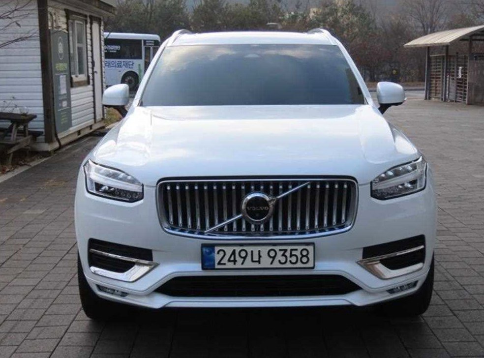 볼보 XC90 2.0 B6 AWD