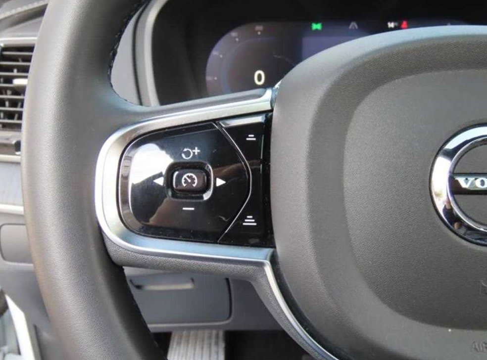 볼보 XC90 2.0 B6 AWD 사진 11