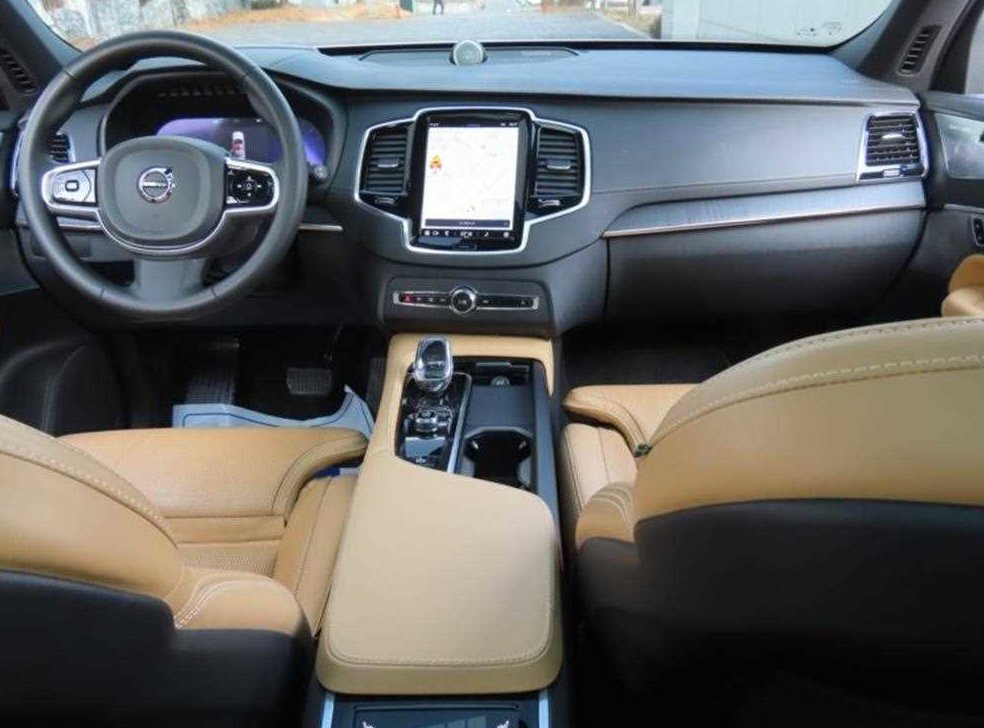 볼보 XC90 2.0 B6 AWD 사진 15