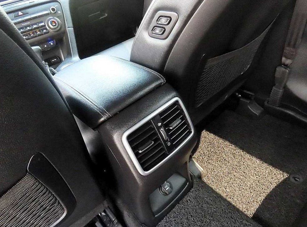 기아 스포티지 2.0 가솔린 2WD 사진 17