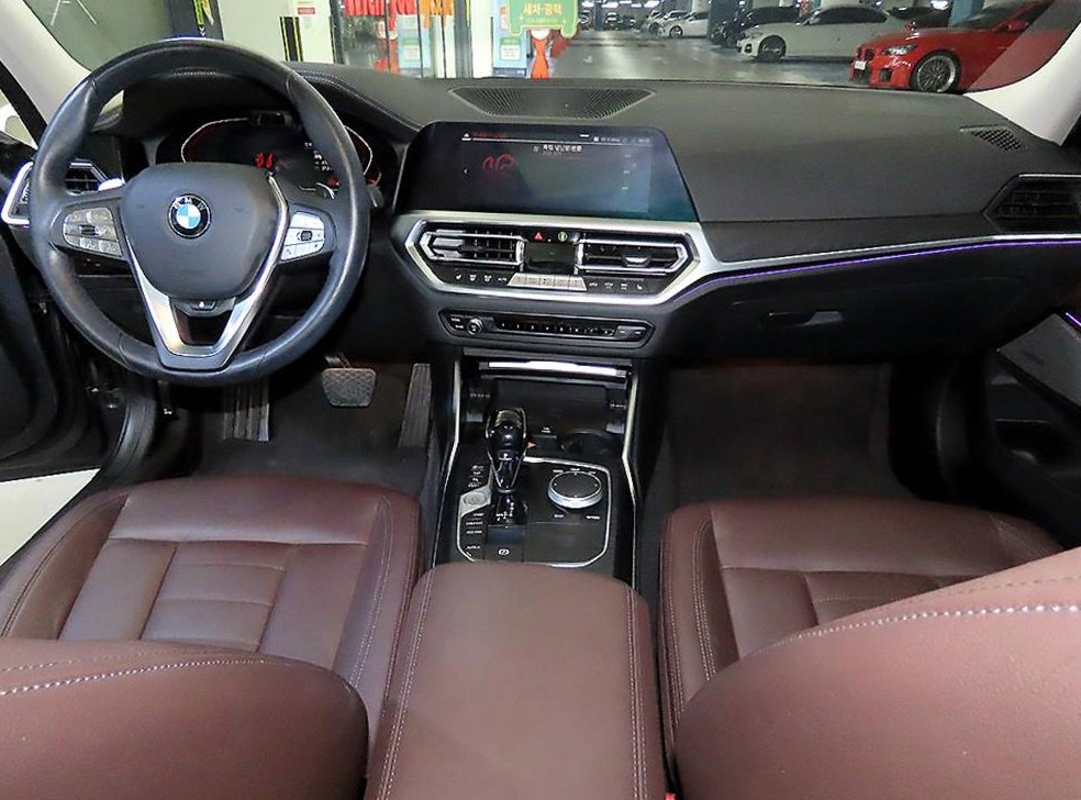 BMW 3시리즈 320i M 스포츠 사진 10