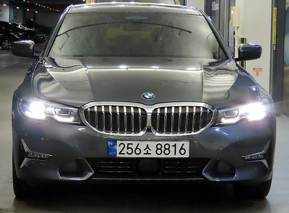 BMW 3시리즈 320i M 스포츠 사진 2