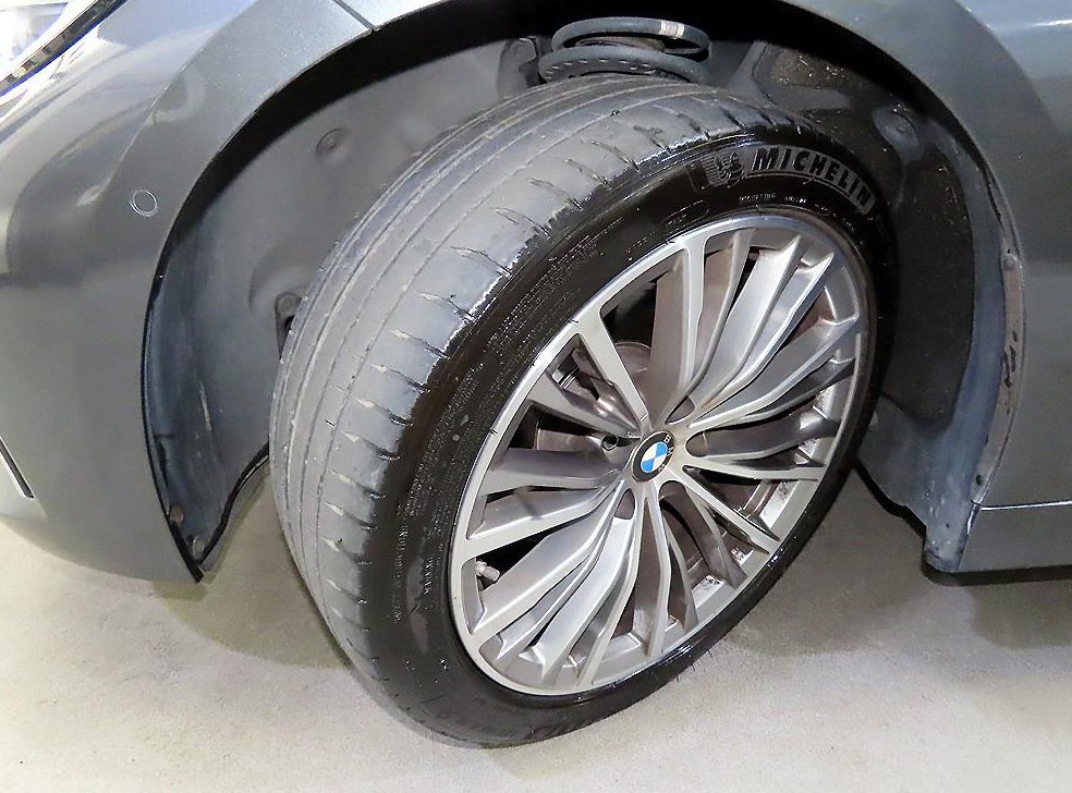 BMW 3시리즈 320i M 스포츠 사진 20