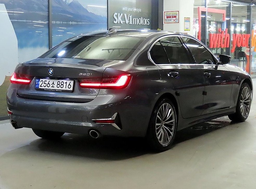 BMW 3시리즈 320i M 스포츠 사진 4