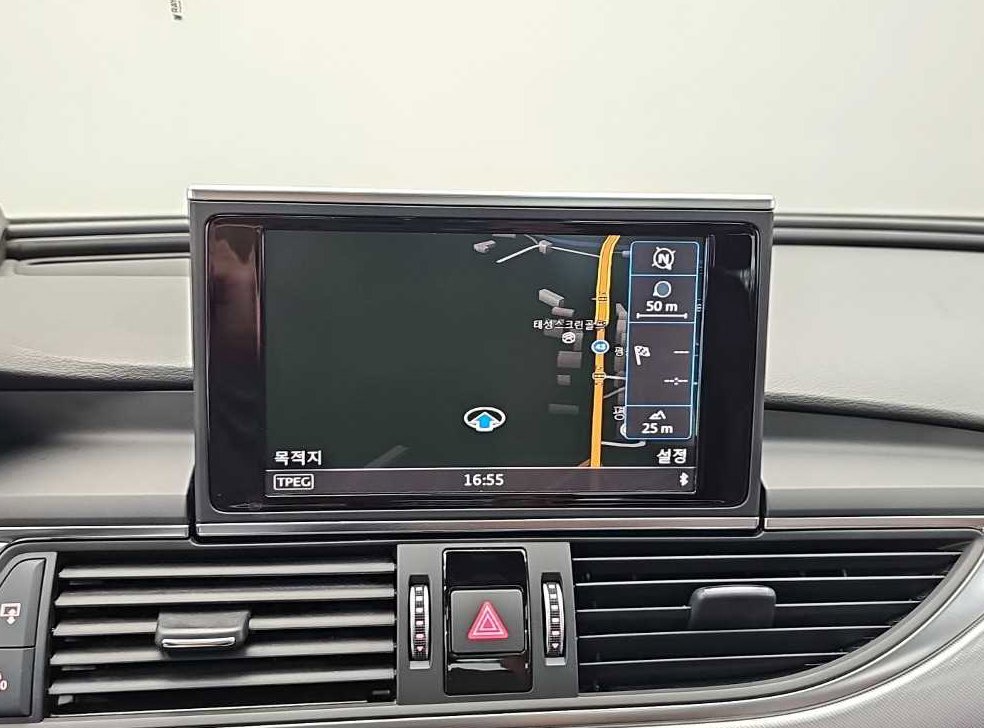 아우디 A6 40 TFSI 사진 14