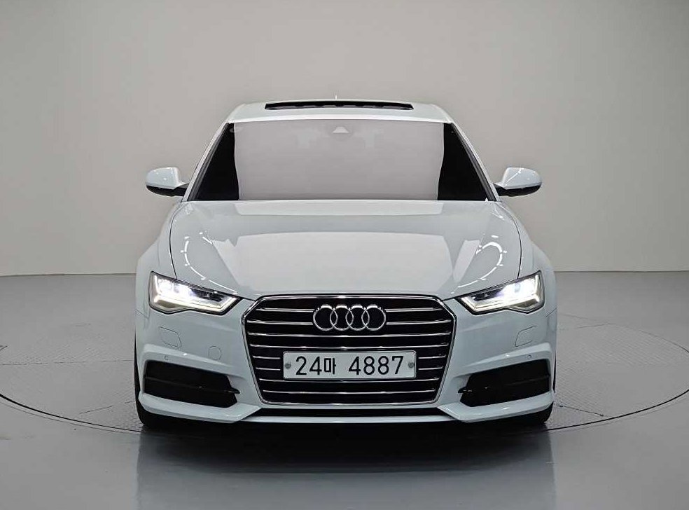 아우디 A6 40 TFSI 사진 2