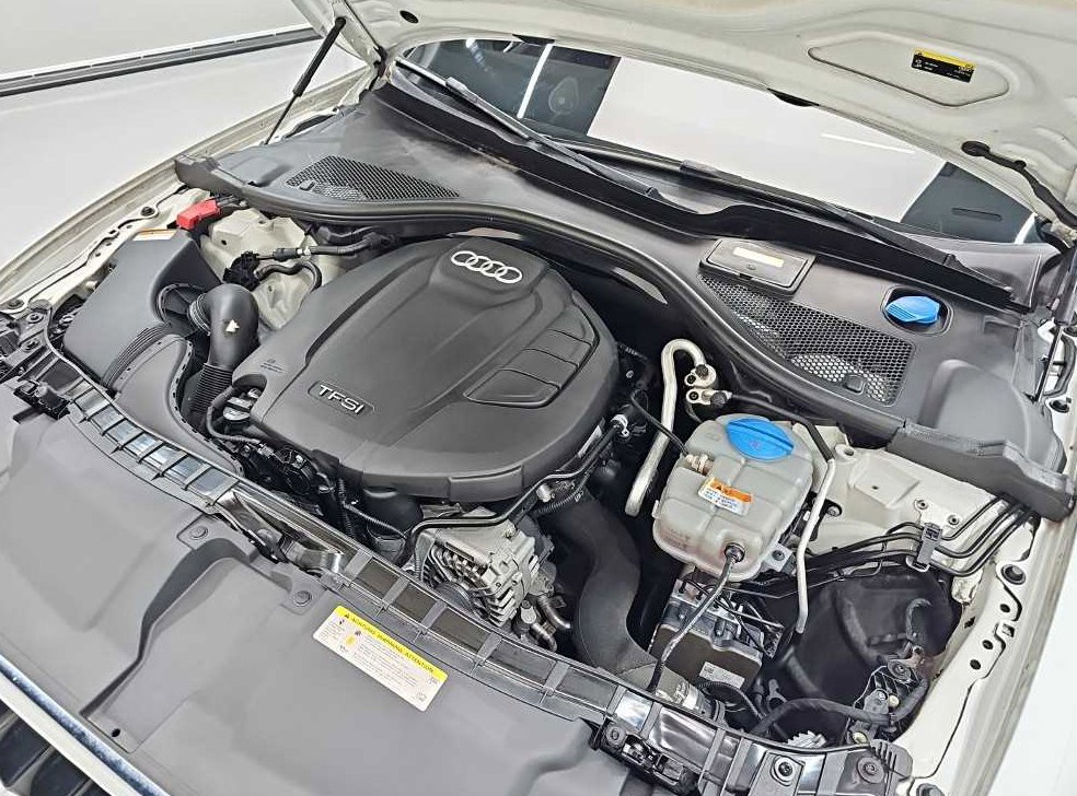 아우디 A6 40 TFSI 사진 5