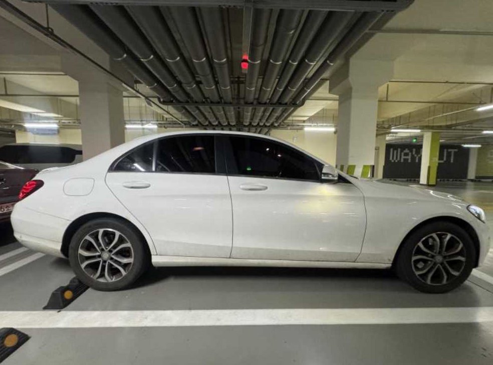 벤츠 C 클래스 C200 사진 2