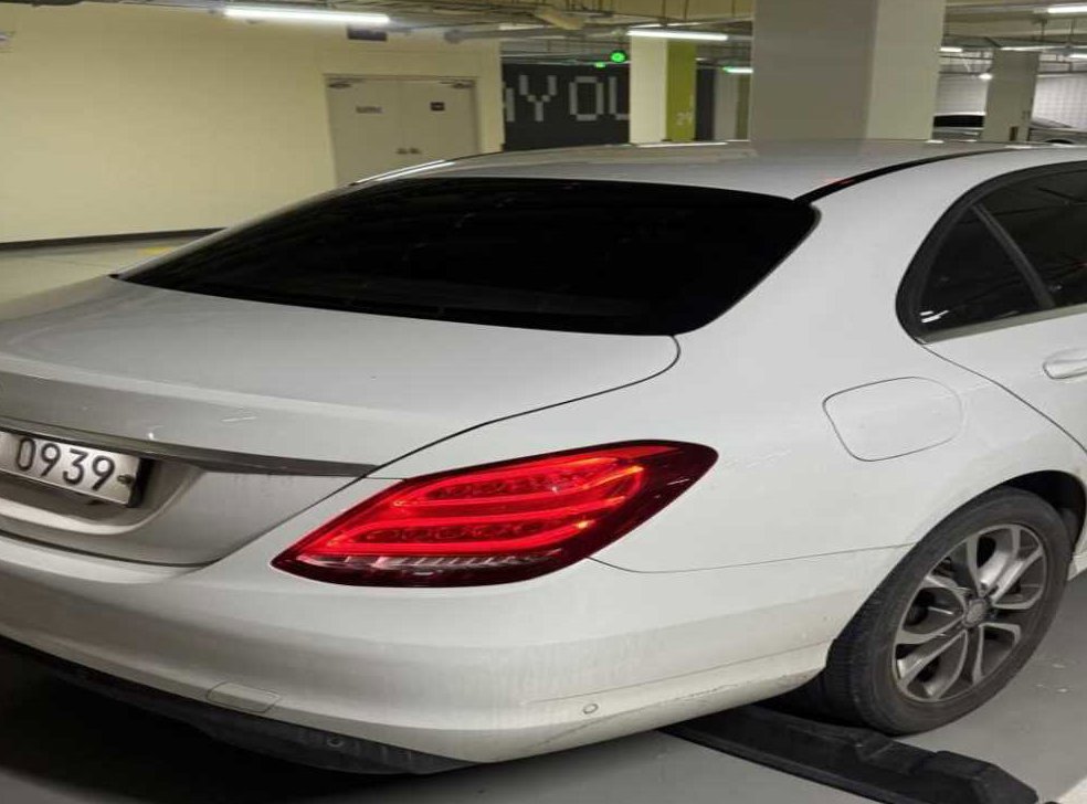벤츠 C 클래스 C200 사진 4