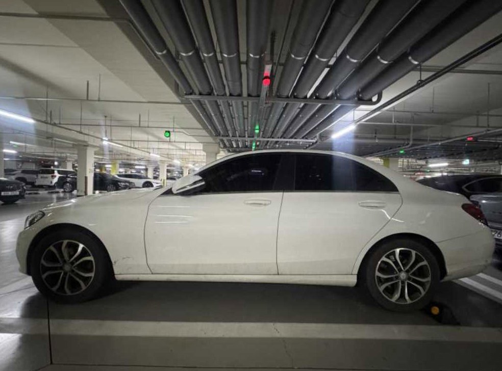 벤츠 C 클래스 C200 사진 8