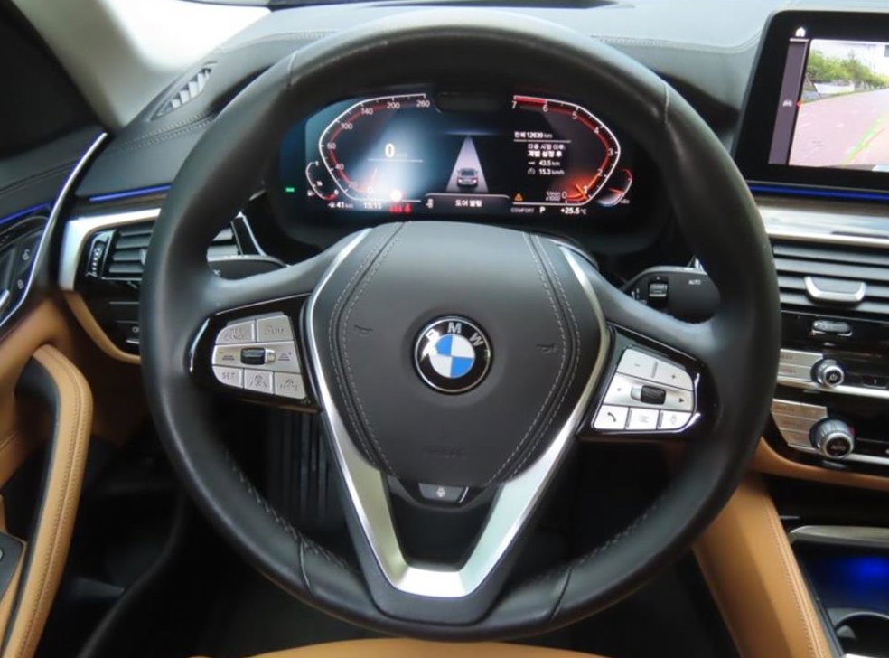 BMW 5시리즈 520i M 스포츠 사진 15