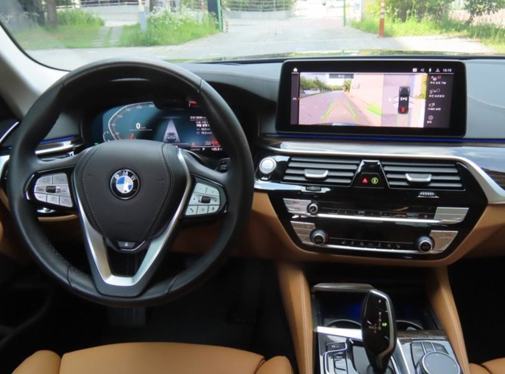 BMW 5시리즈 520i M 스포츠 사진 16