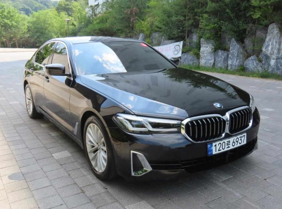 BMW 5시리즈 520i M 스포츠 사진 2