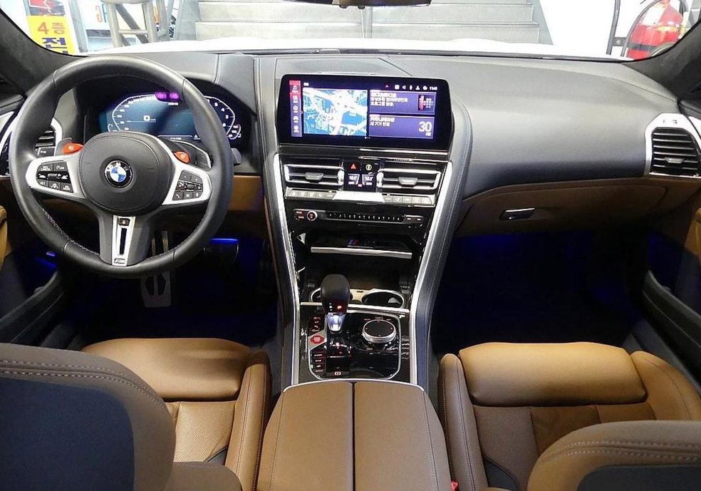 BMW 8시리즈 4.4 그란쿠페 컴페티션 사진 4