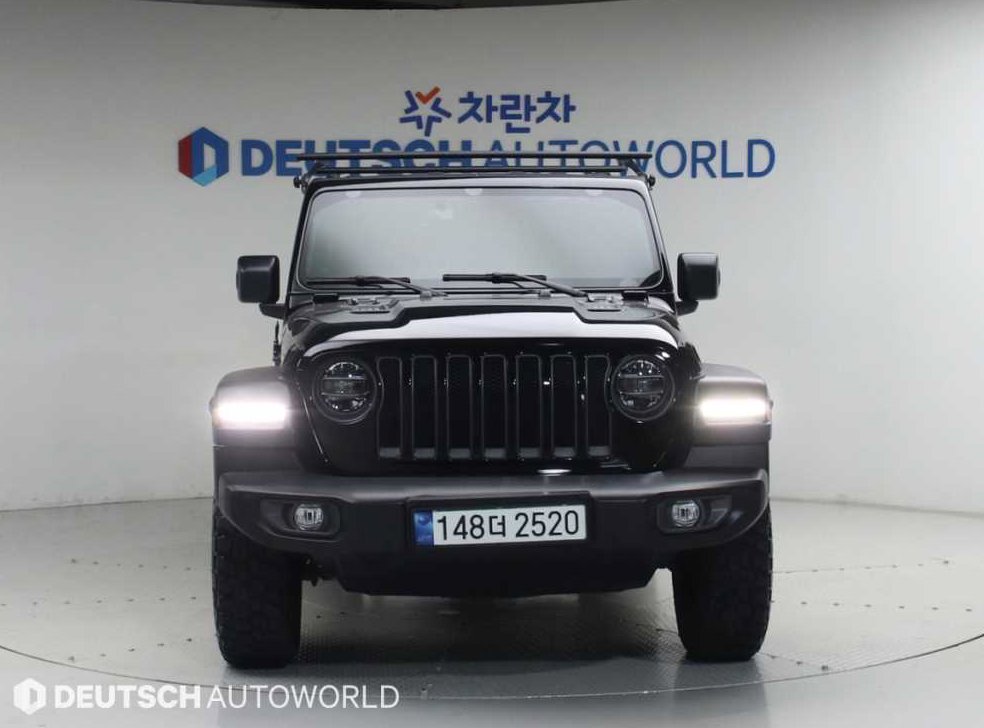 지프 랭글러 2.0 루비콘 4도어 파워 탑 사진 3
