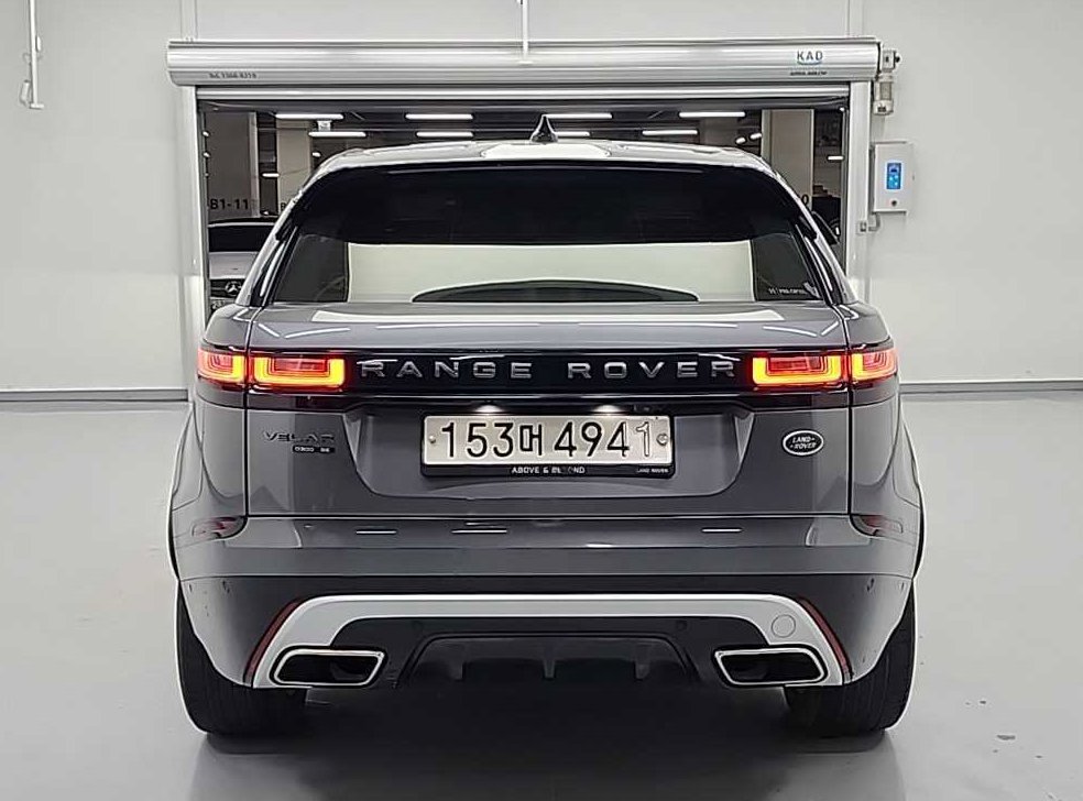 랜드로버 레인지로버 벨라 3.0 D300 R-다이나믹 SE 사진 3