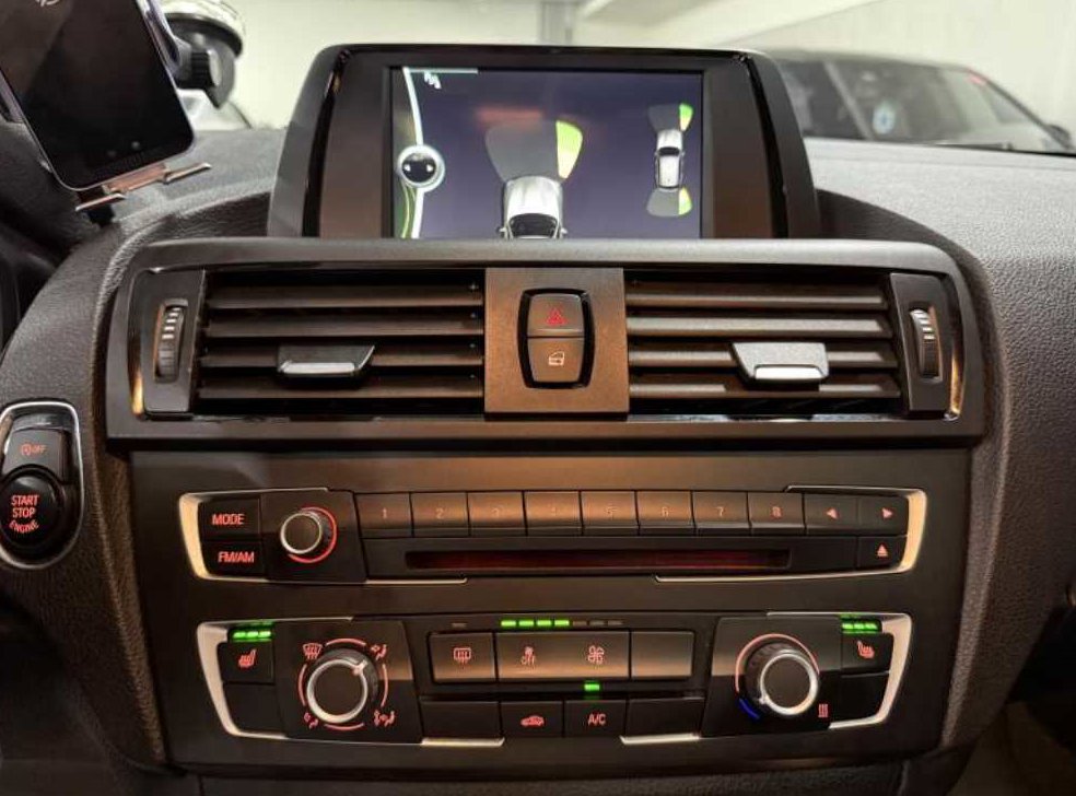BMW 1시리즈 118d 어반 팩 1 사진 14