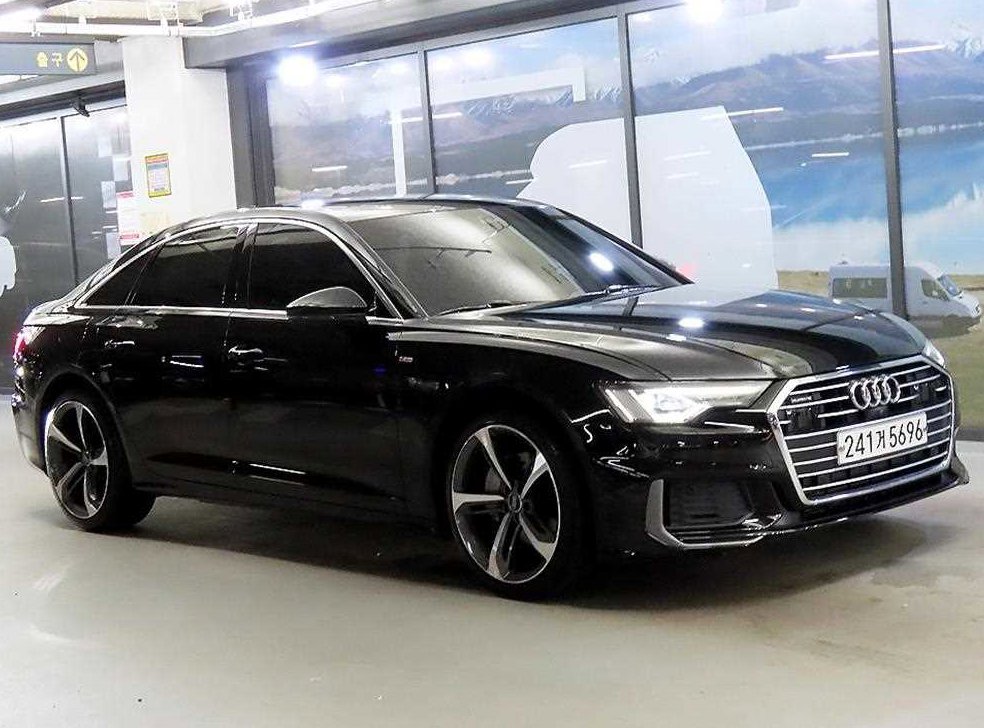 아우디 A6 45 TFSI 콰트로 프리미엄