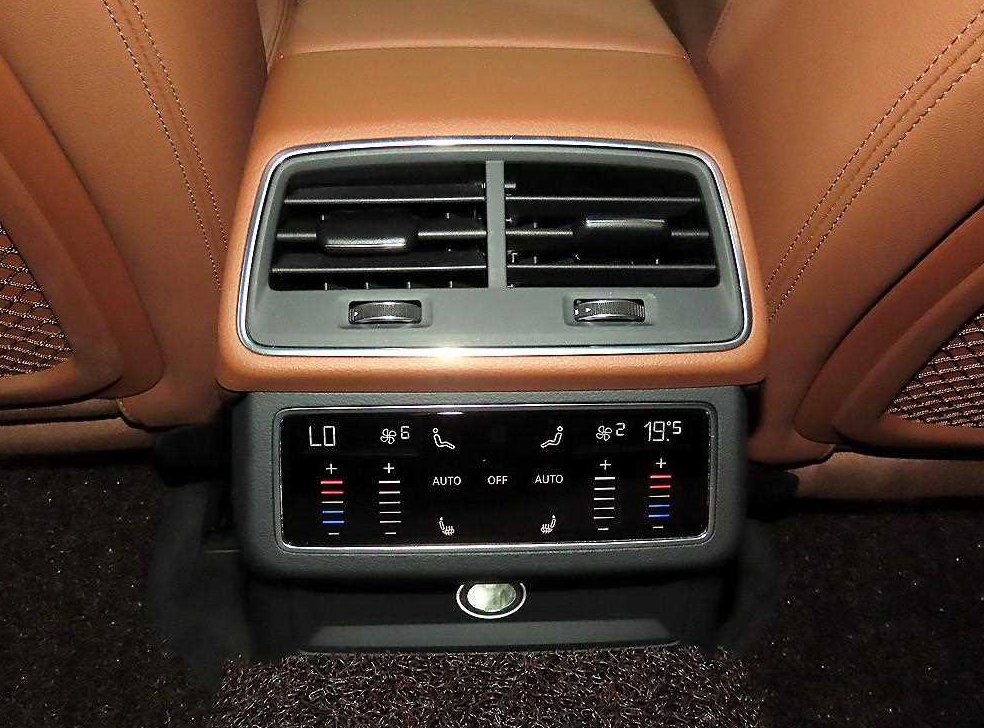 아우디 A6 45 TFSI 콰트로 프리미엄 사진 13
