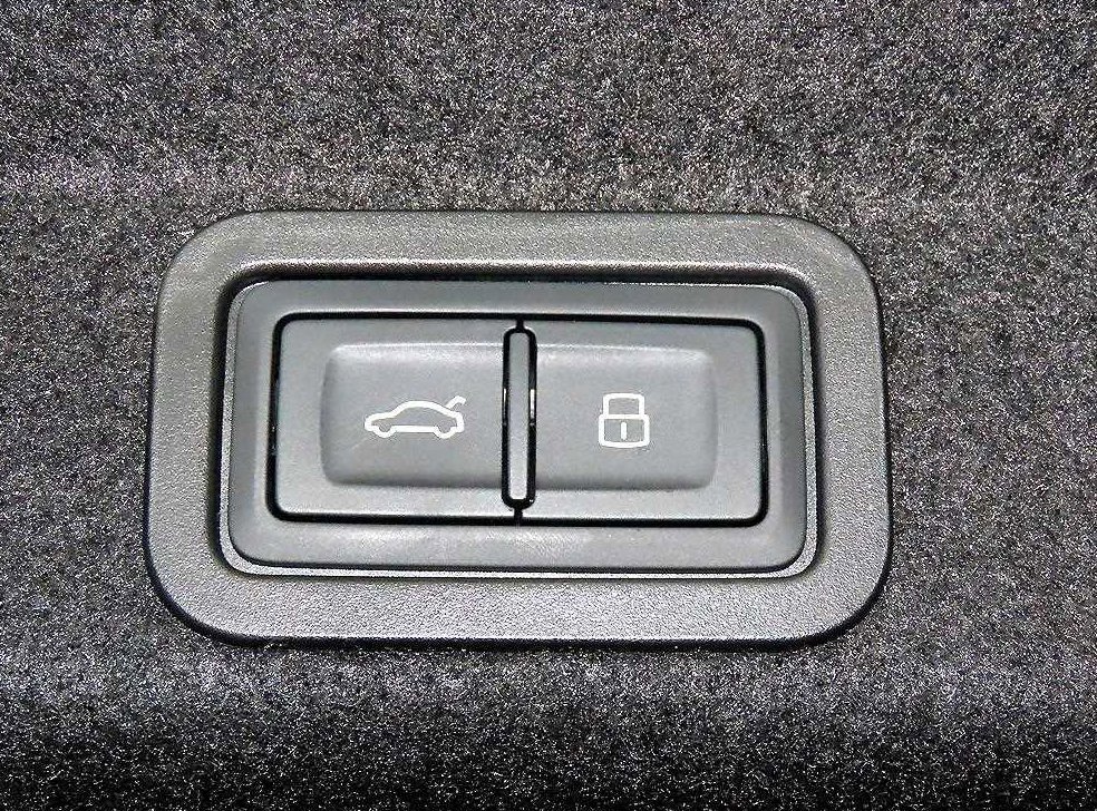 아우디 A6 45 TFSI 콰트로 프리미엄 사진 17