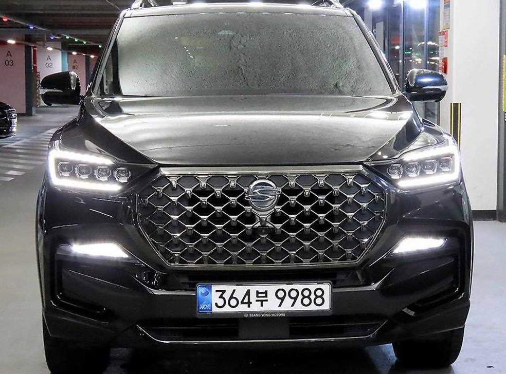 KG모빌리티(쌍용)  렉스턴 디젤 2.2 4WD 더 블랙 사진 2
