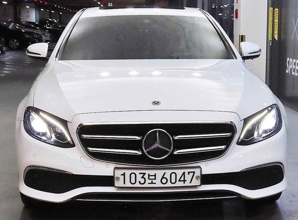 벤츠 E 클래스 E250 아방가르드 사진 2
